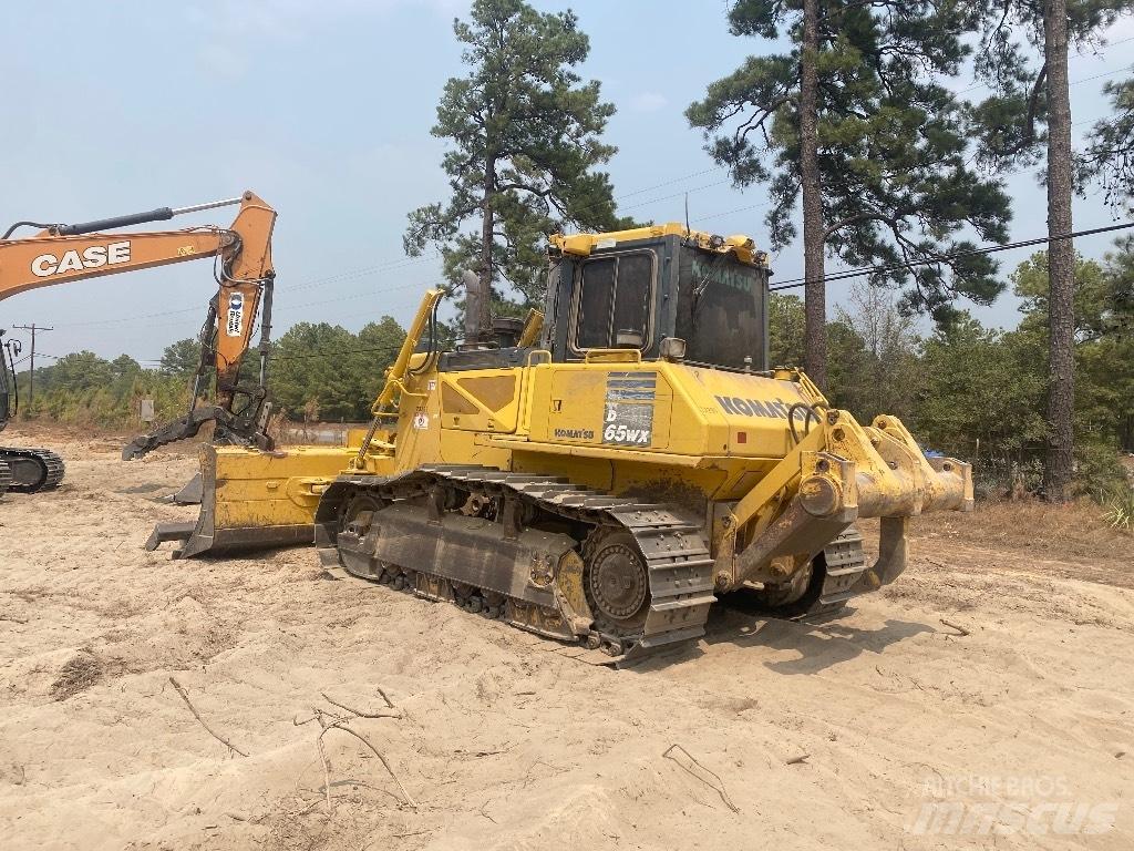 Komatsu D 65 WX-17 Dozers - Tratores rastos