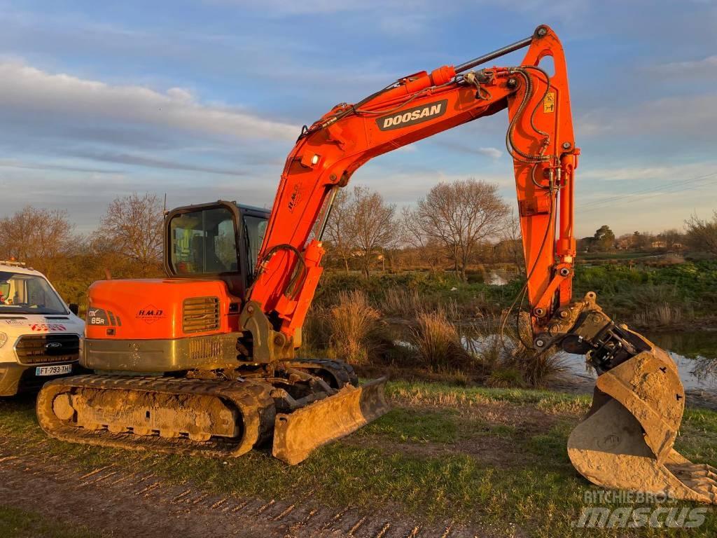 Doosan DX 85 R-3 Escavadoras Midi 7t - 12t
