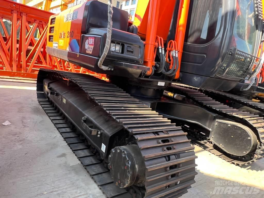 Hitachi ZX200 Escavadoras de rastos