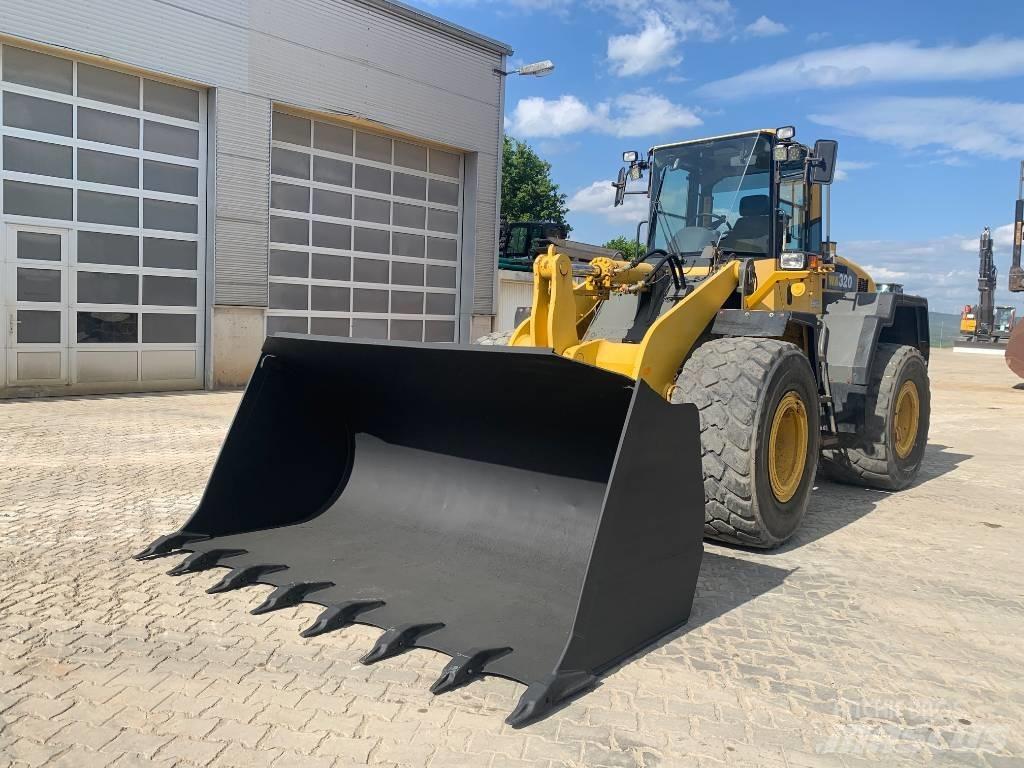 Komatsu WA 320-5H Pás carregadoras de rodas