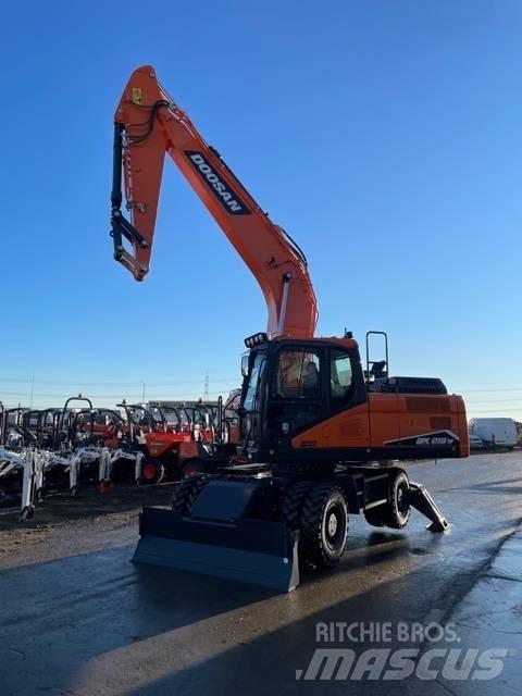 Doosan DX210W-7 Escavadoras de rodas