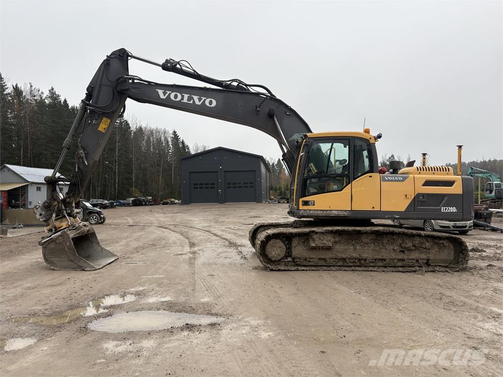 Volvo EC220DL Escavadoras de rastos