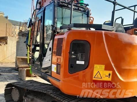 Hitachi ZX 135 US-6 Escavadoras de rastos