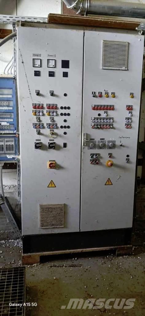  Strähle SK130/3 Unidades/ Máquinas de processamento e armazenamento de colheitas - Outros