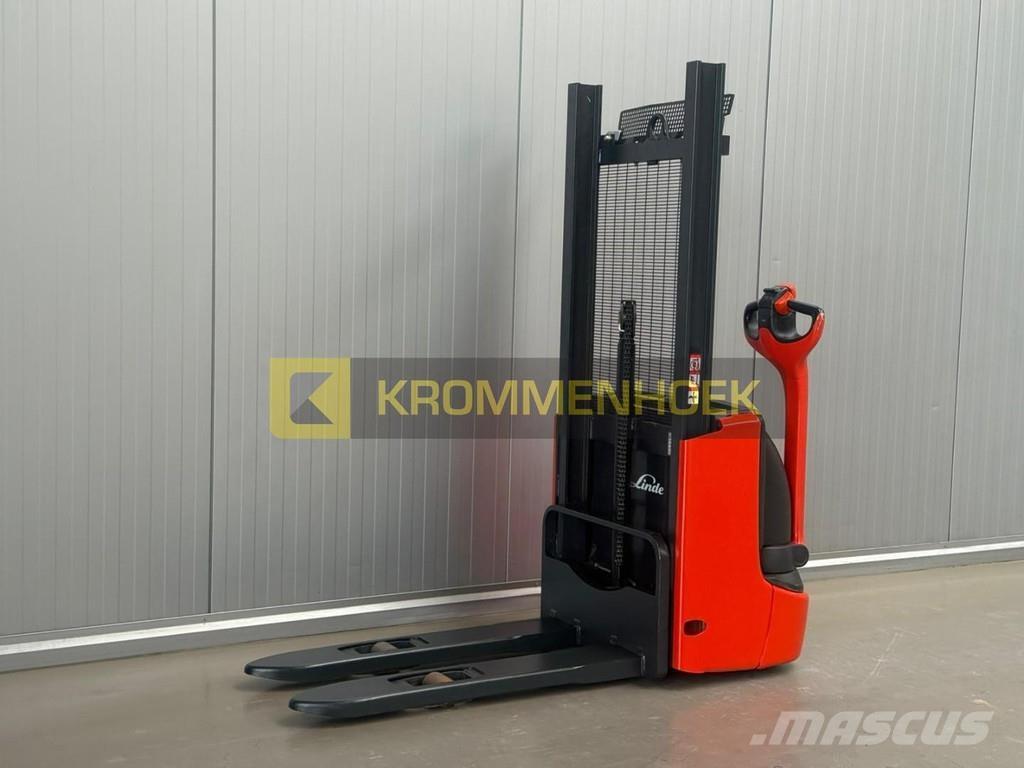 Linde L 10 Empilhador para operador externo
