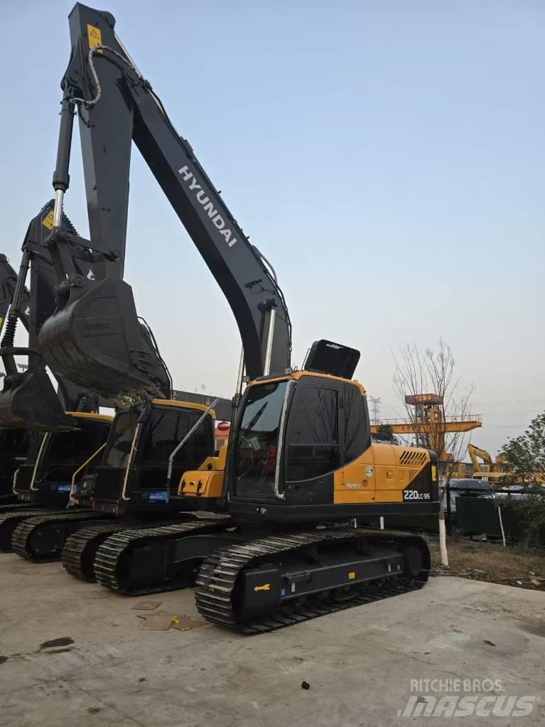 Hyundai 220—9S Escavadoras de rastos