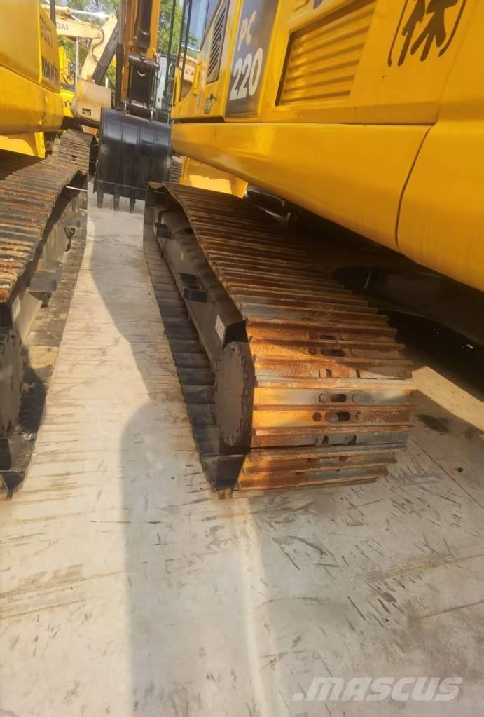 Komatsu PC 220-8 Escavadoras de rastos