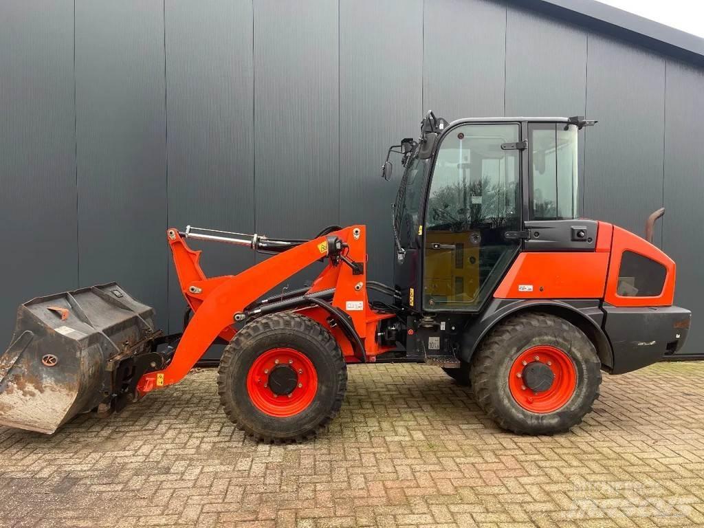 Kubota R065 Pás carregadoras de rodas