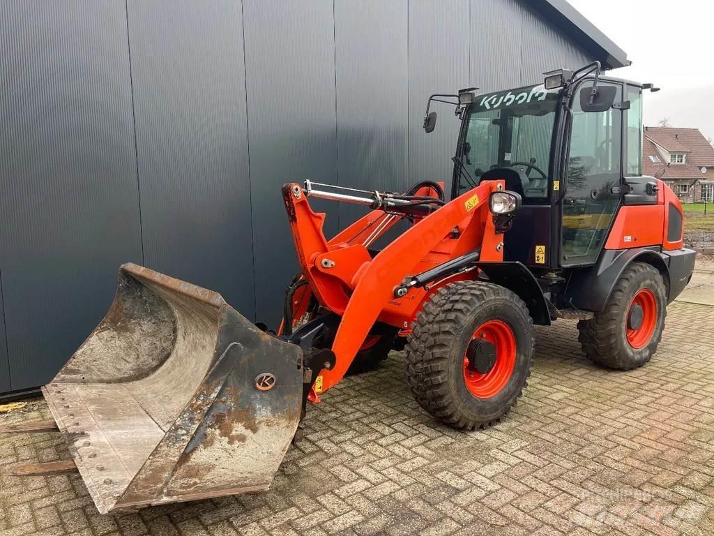 Kubota R065 Pás carregadoras de rodas