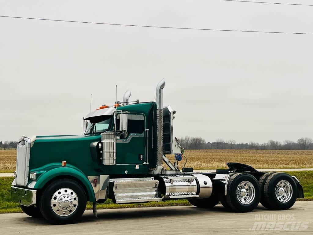 Kenworth W 900 Tractores (camiões)
