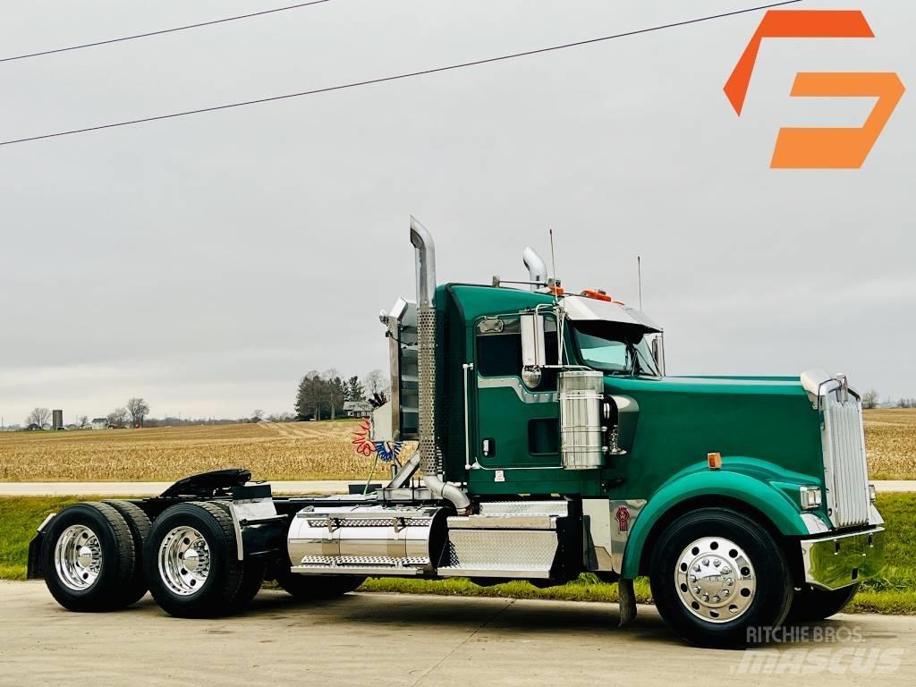 Kenworth W 900 Tractores (camiões)