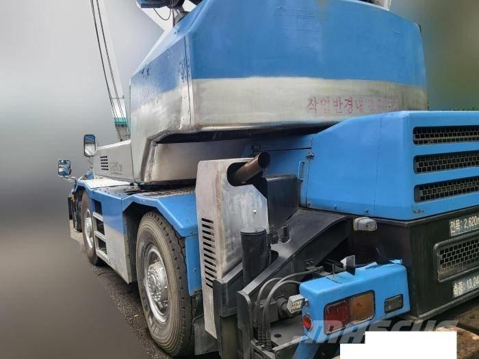 Tadano TR 250 M-6 Gruas Fora-de-estrada