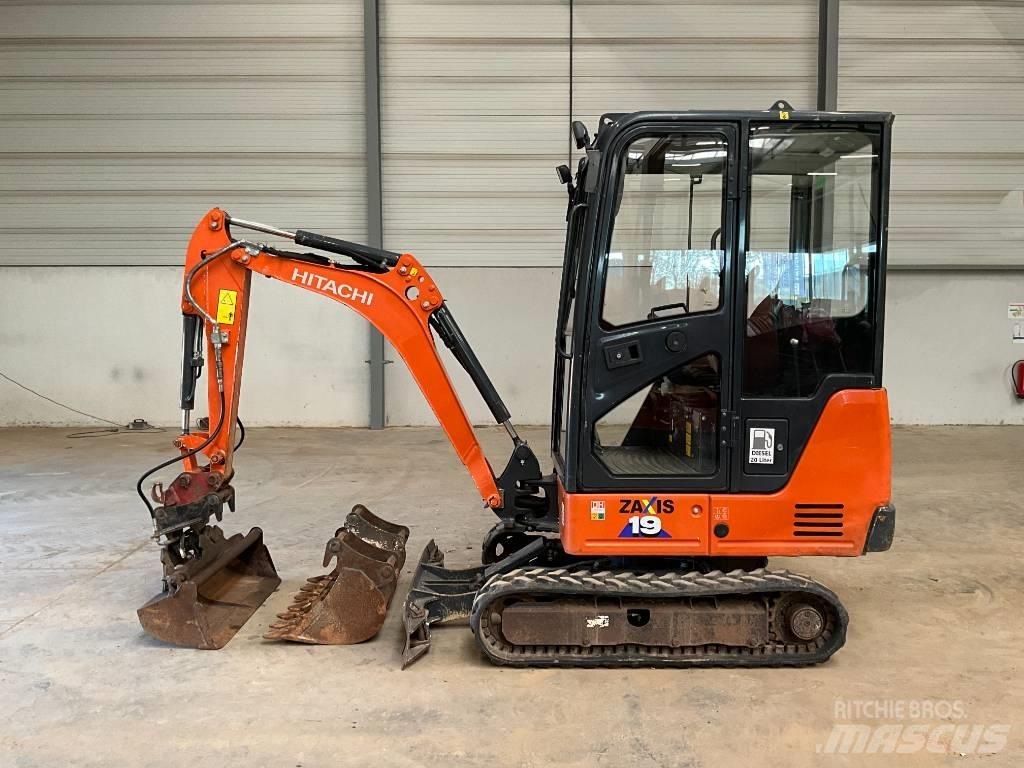 Hitachi ZX 19-6 CR Mini Escavadoras <7t