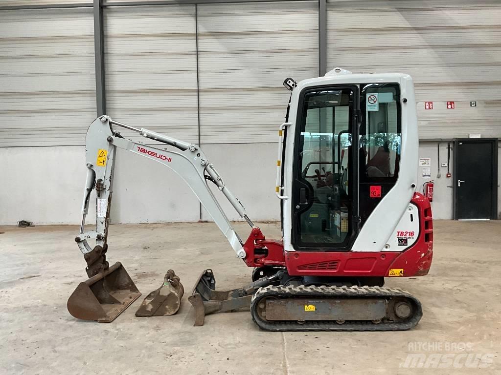 Takeuchi TB 216 Mini Escavadoras <7t