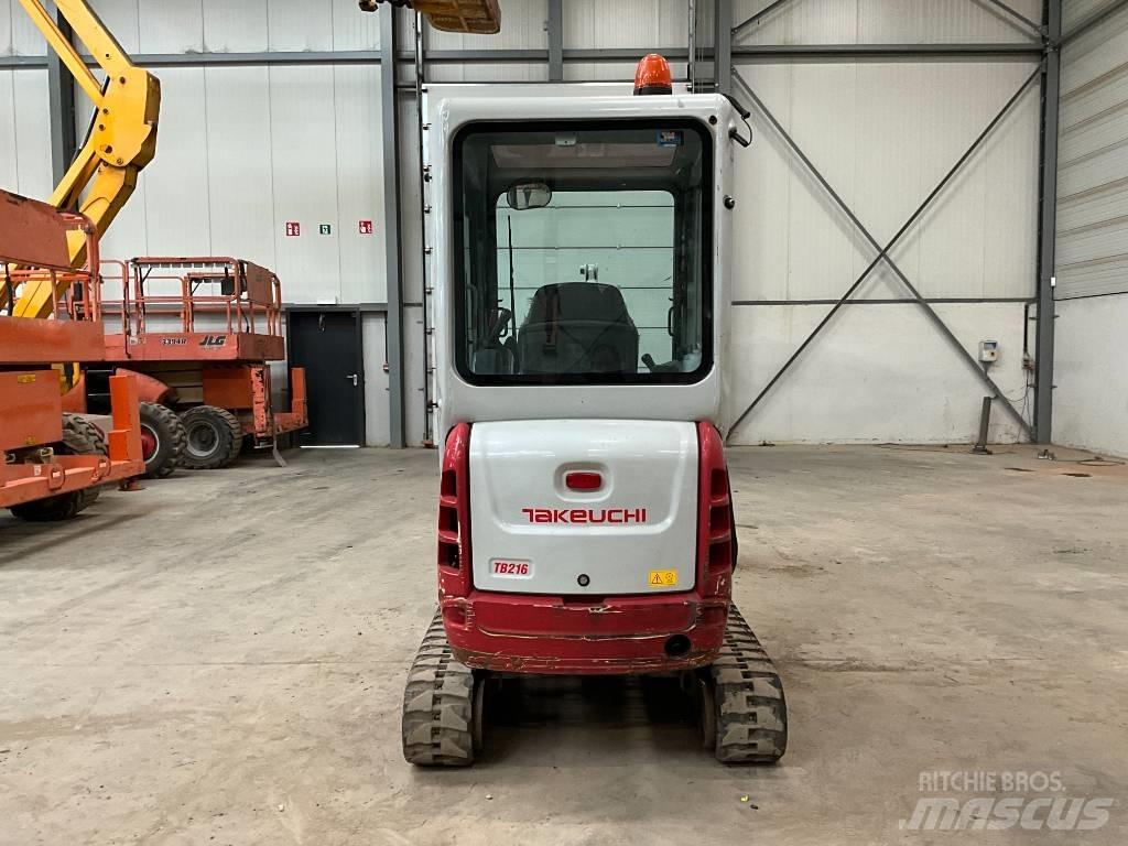Takeuchi TB 216 Mini Escavadoras <7t