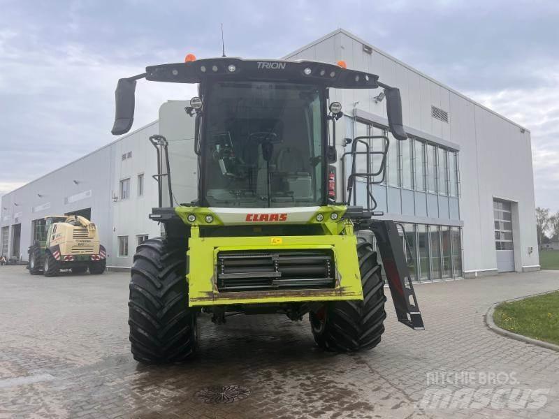 CLAAS TRION 520 Ceifeiras debulhadoras