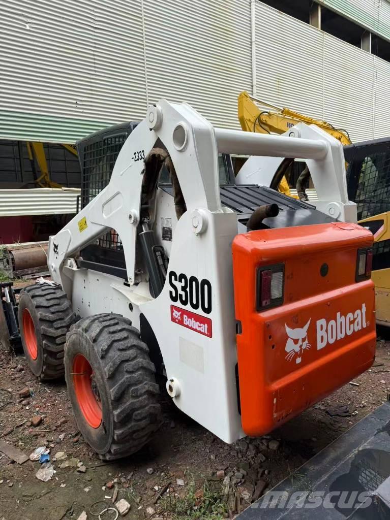 Bobcat S 300 Carregadoras de direcção deslizante