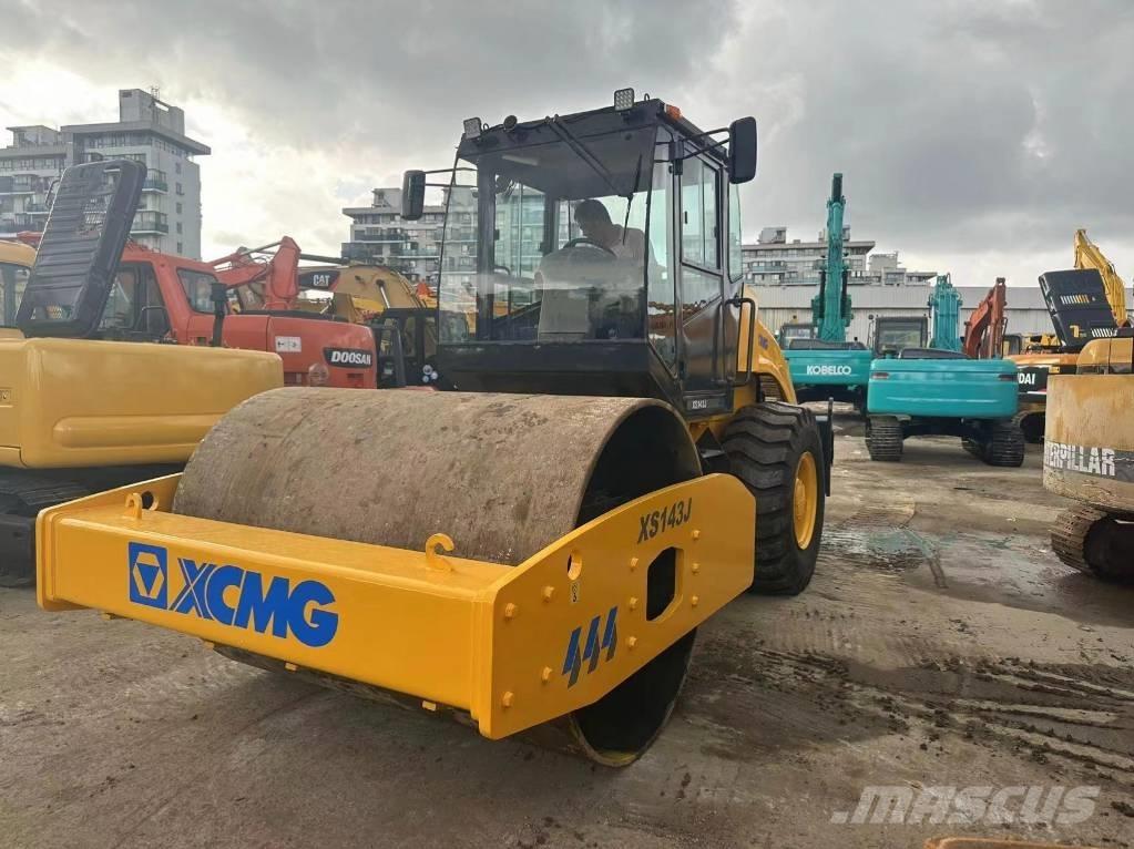 XCMG XS 143 J Cilindros Compactadores monocilíndricos