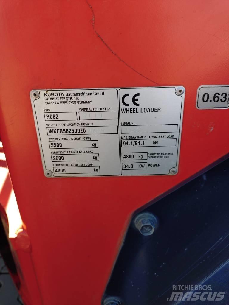 Kubota R 082 Pás carregadoras de rodas