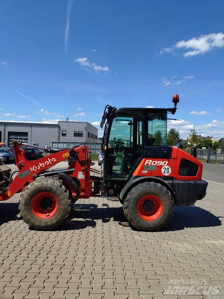 Kubota R 090 Pás carregadoras de rodas