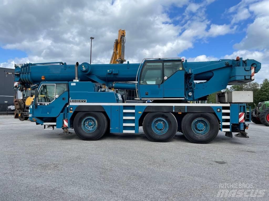 Liebherr LTM 1055-1 Gruas Todo terreno
