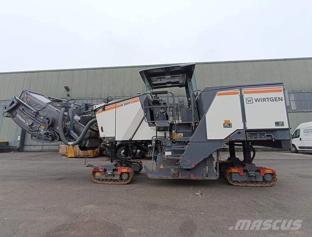 Wirtgen W200Fi Máquinas de blocos de betão