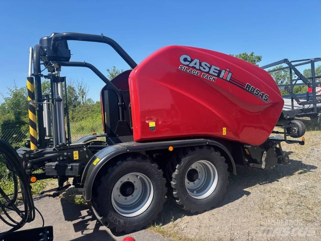 Case IH RB 545 Enfardadeira de rolos