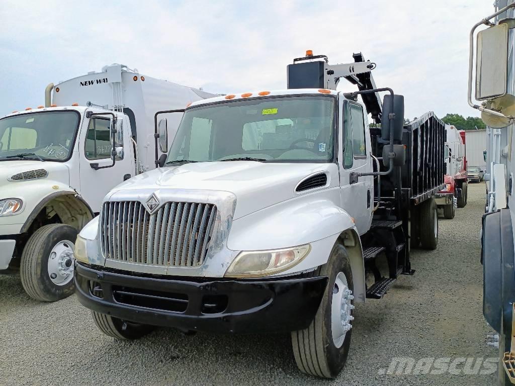 International 4300 Garras