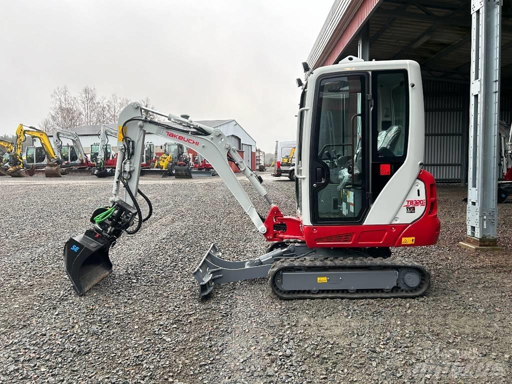Takeuchi TB320 Mini Escavadoras <7t
