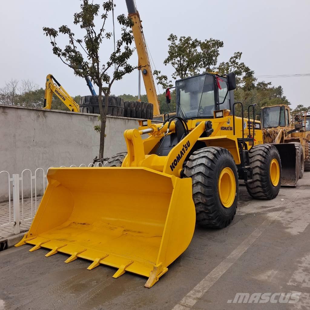 Komatsu WA 380 Pás carregadoras de rodas