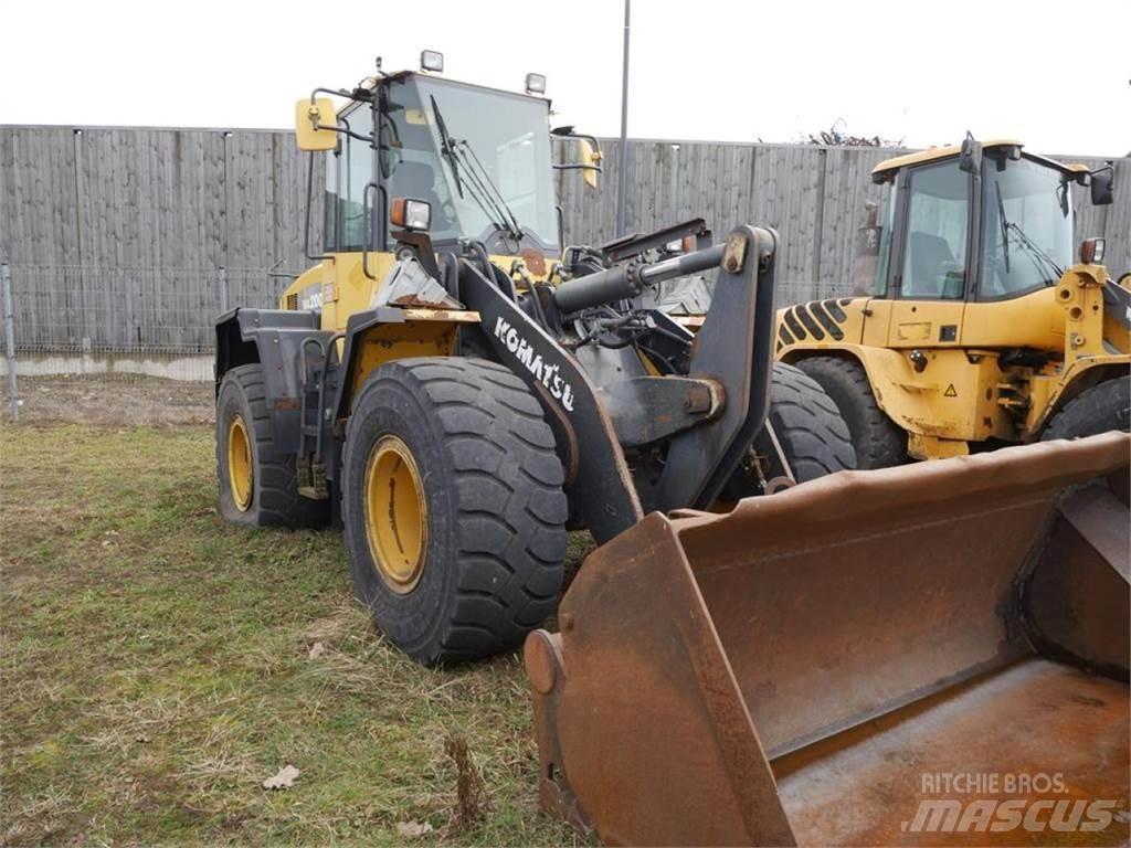 Komatsu WA 200 PZ Pás carregadoras de rodas