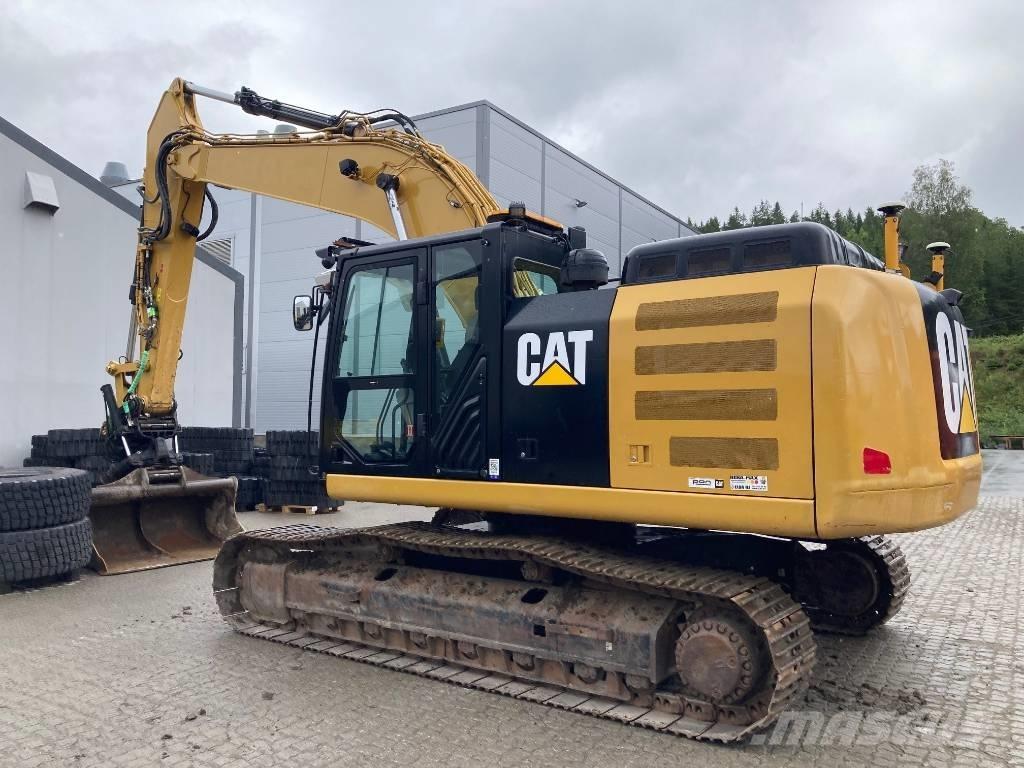 CAT 326 F L Escavadoras de rastos