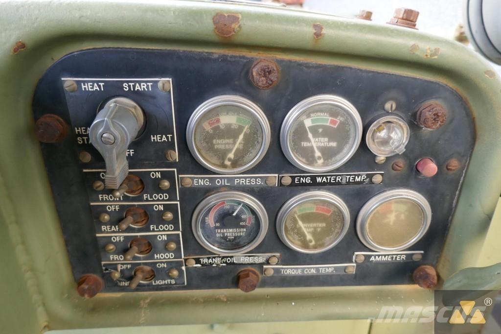 CAT D7F Ex-army Dozers - Tratores rastos