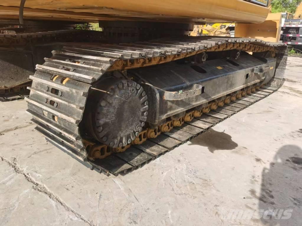 CAT 320D2 Escavadoras de rastos