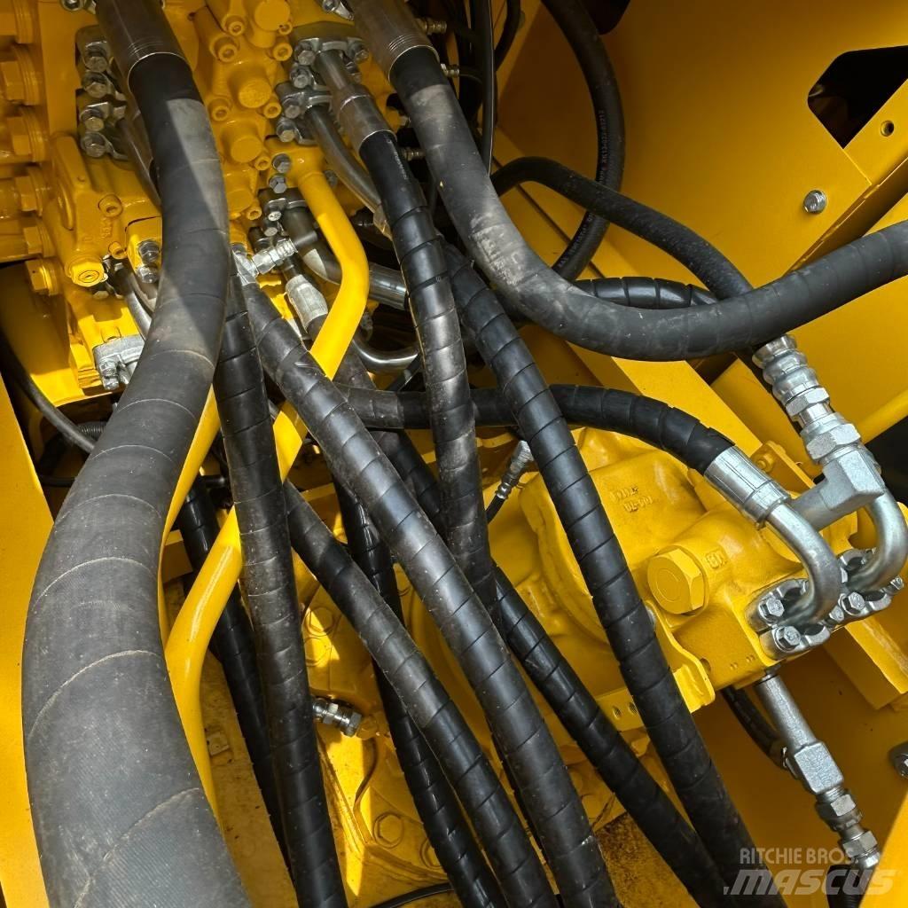 Komatsu 220-8 Escavadoras de rastos