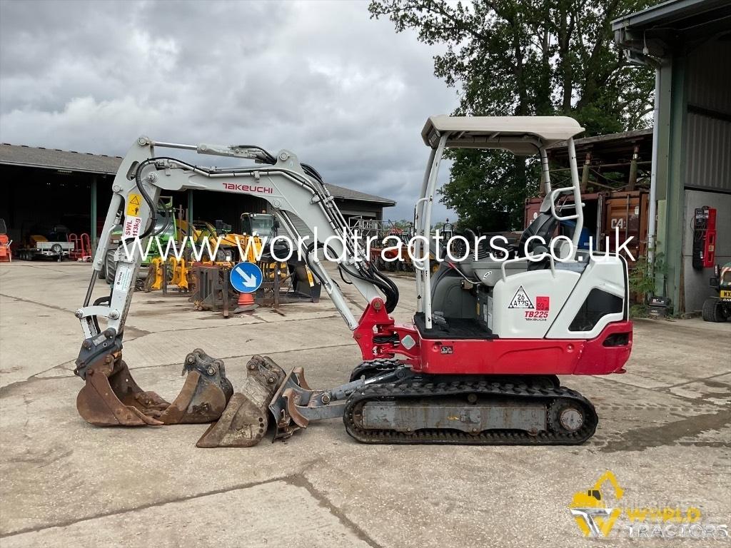 Takeuchi TB 225 Mini Escavadoras <7t