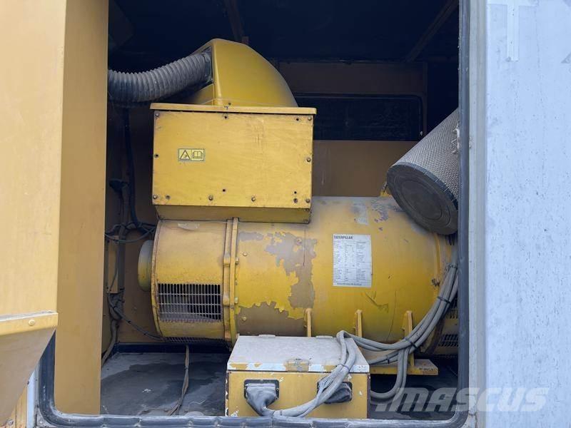 CAT C 18 - 700 Geradores Diesel