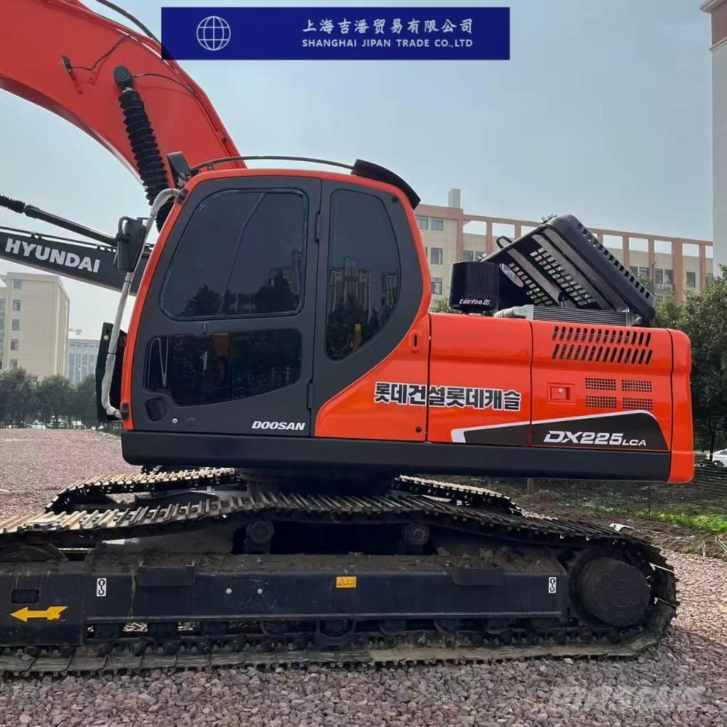Doosan DX 225 Escavadoras de rastos