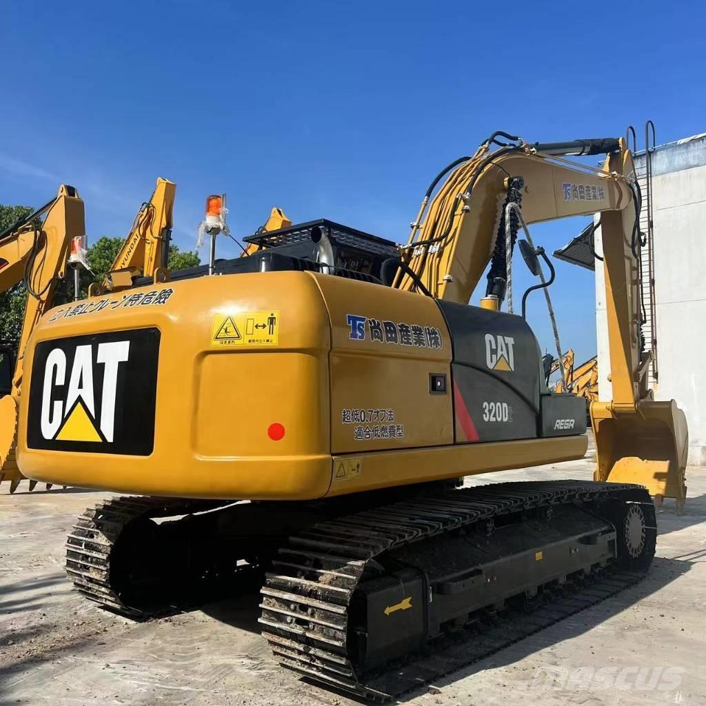 CAT 320d2 Escavadoras Midi 7t - 12t