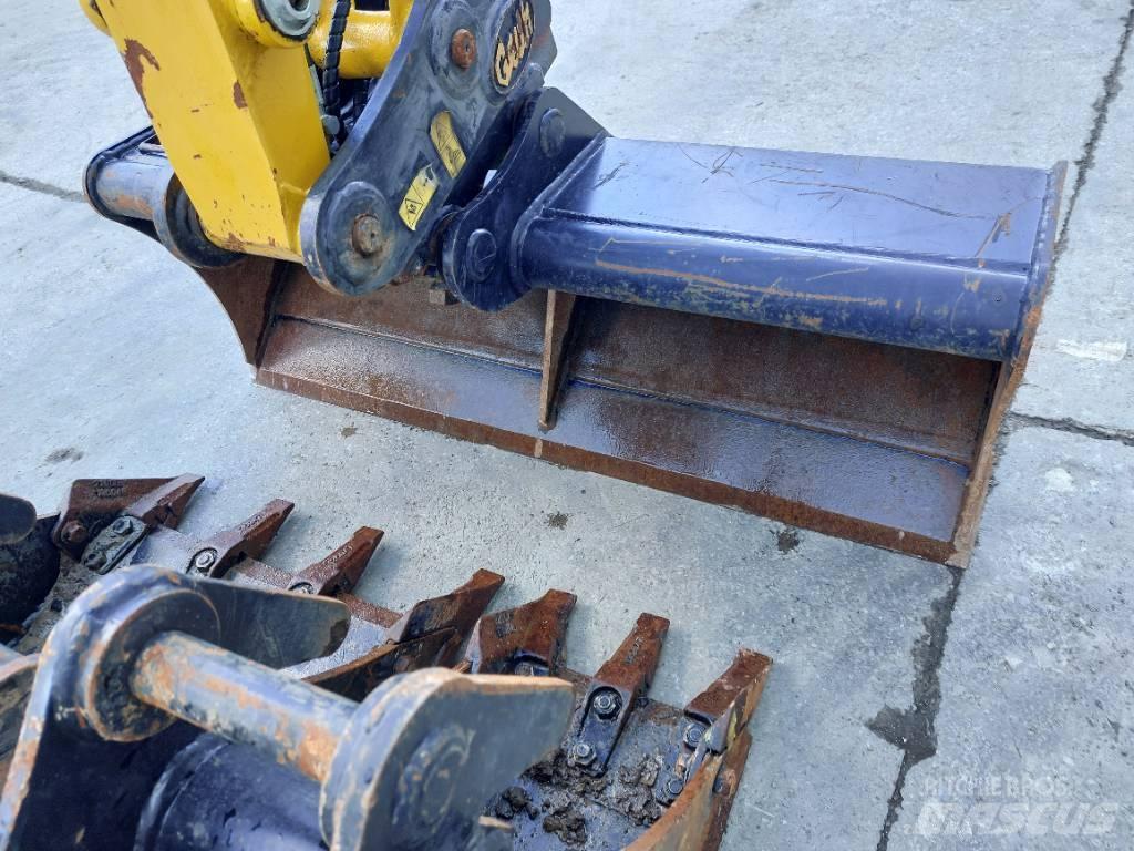Komatsu PC26MR-5 Mini Escavadoras <7t