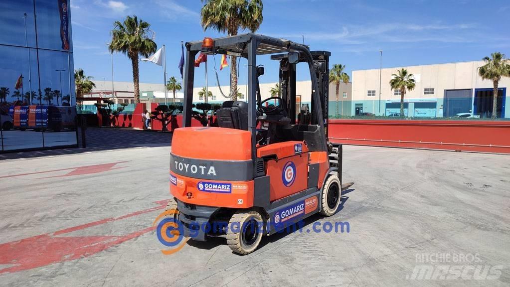 Toyota 7 FBM 30 Empilhadores eléctricos