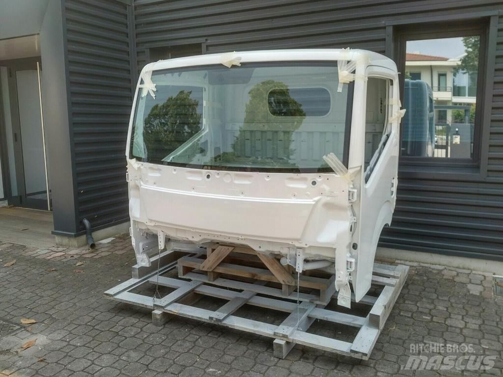 Renault Maxity Cabines e interior