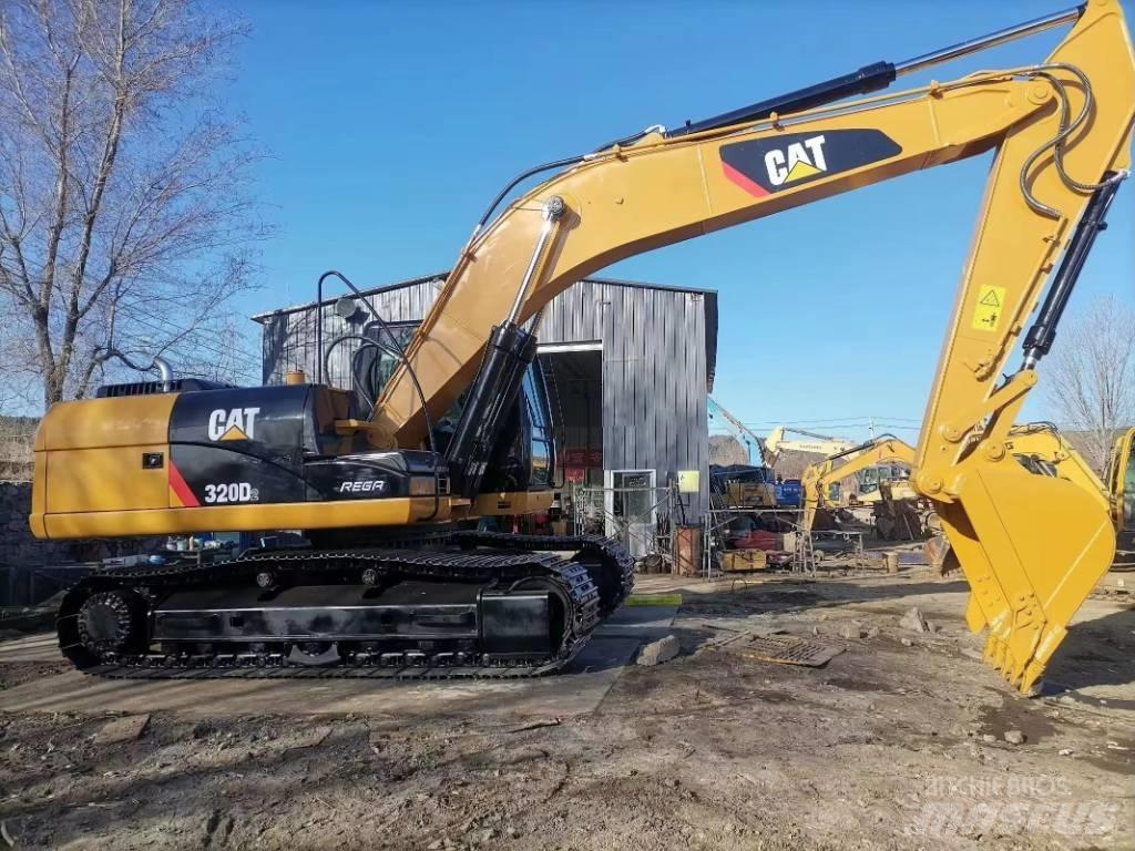 CAT 320D2 Escavadoras de rastos