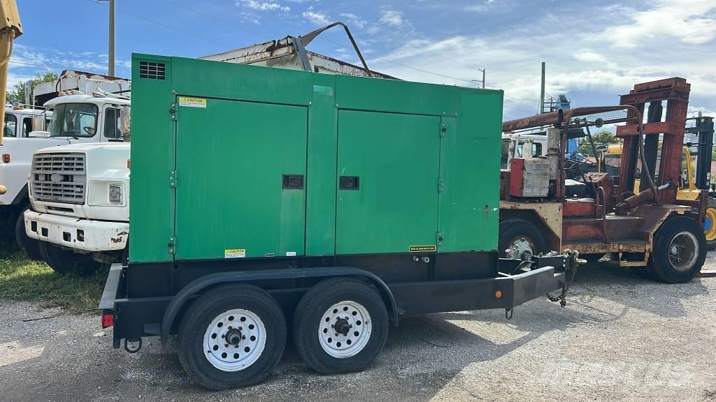 MultiQuip DCA 125 Geradores Diesel