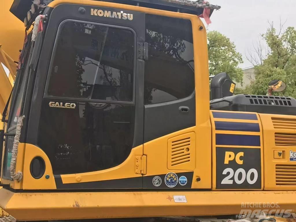 Komatsu PC 200-8 Escavadoras de rastos