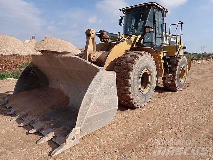 CAT 966M Pás carregadoras de rodas