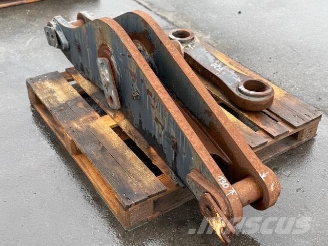 CNH BUCKET LINK Baldes