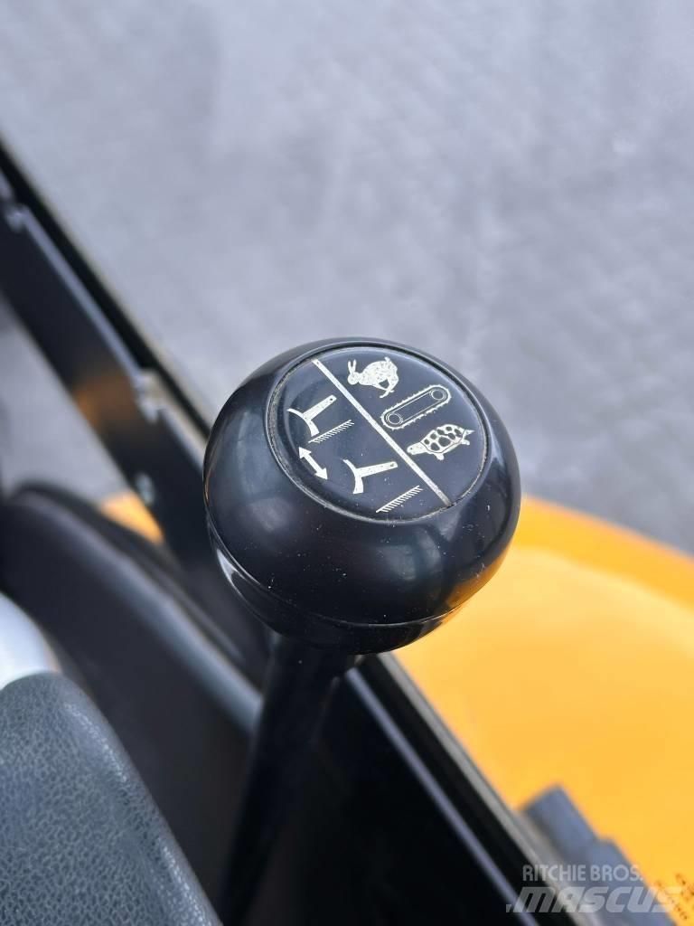 JCB 8030 ZTS Mini Escavadoras <7t