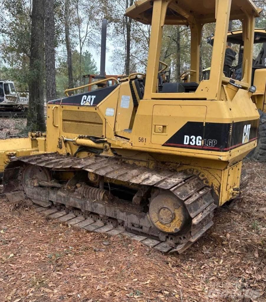 CAT D 3 G LGP Dozers - Tratores rastos