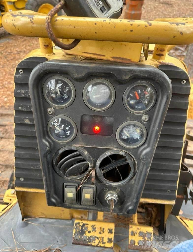 CAT D 3 G LGP Dozers - Tratores rastos